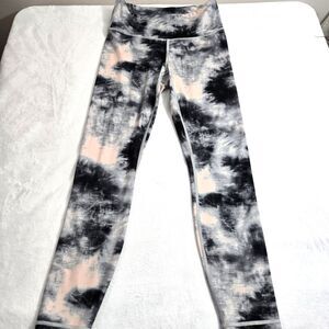Womens Athleta Elation Train 7/8 Tight Leggings Size XS Tie Dye Secret Pocket